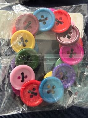 BRACELET, BUTTONS, MULTICOLOUR, CUTE,, STRETCH ELASTIC, IN ORIGINAL BAG, TAG ON,